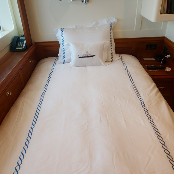 boat-bed-mattress-with-hamburg-house-custom-embroidery