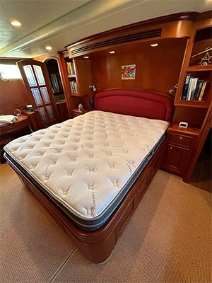 custom-boat-bed-mattress-system-5