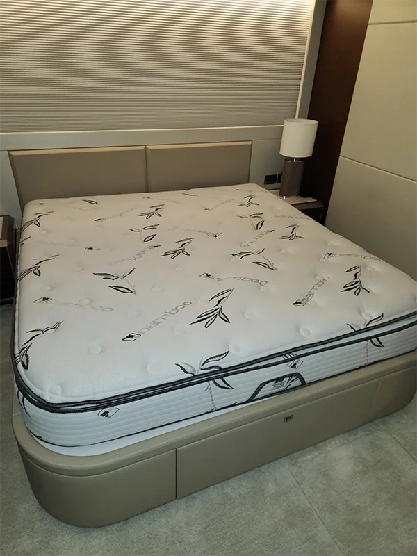 maverick-naples-florida-3 Custom boat bed mattress